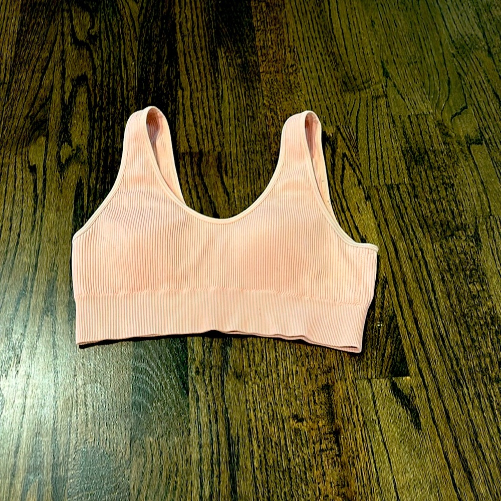 sports bra